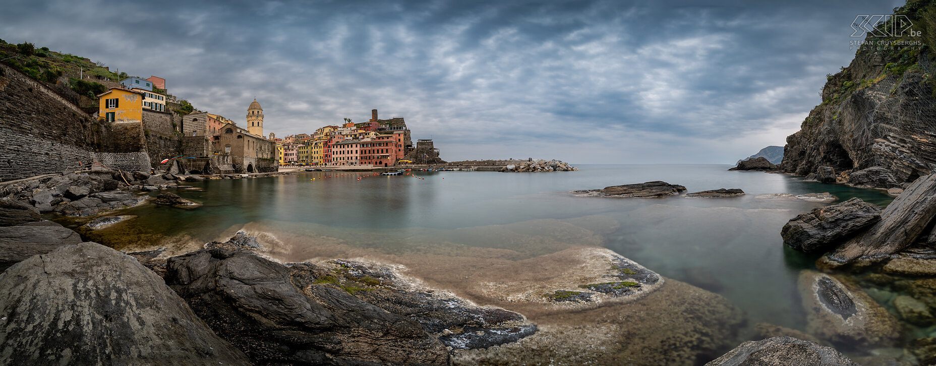 Vernazza Panoramabeeld van de baai van Vernazza Stefan Cruysberghs